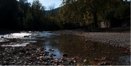 Destino camper van para amantes del deporte de riesgo y aventura. Cataluña dispone de lugares tan increibles como la ruta que proponemos en Furgomania.